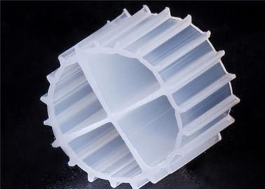 kopen Witte MBBR-filtermedia met maagdelijk HDPE-materiaal en lange levensduur voor RAS online manufacture