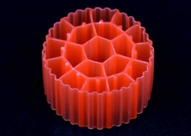 kopen Rood/geel Plastic MBBR Bio Media K1 500 m2/m3 Oppervlakte met witte kleur online manufacture