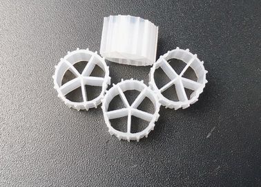 kopen Bioballs voor vishouderijen Biofiltermedia Wit kleur 10*7 mm Drijvende vulstof 100% maagdelijk HDPE biofiltermedia online manufacture