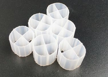 kopen Hoge efficiëntie Witkleur Plastic Material Filter Media Voor afvalwaterbehandeling online manufacture