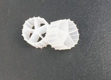 kopen Hoge biologische activiteit Witte kunststoffiltermedium HDPE voor visvijvers online manufacture