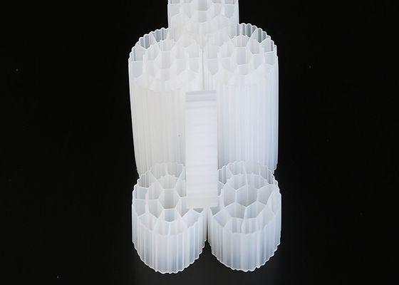 kopen Virgin HDPE MBBR Filter Media K1K3K5 φ35*18 Micro Filter voor Biologische Deodoratietoren online manufacture