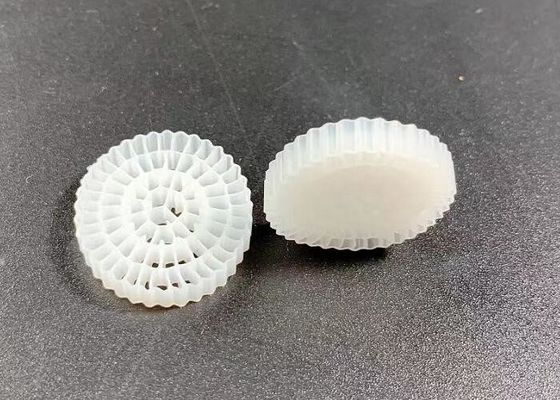 kopen HDPE Mbbr Drager Biofilter voor ophangende bedden op visboerderijen 25x4MM online manufacture