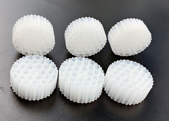 Uitstekende snelheidsfilm hangende biomassa MBBR Kaldnes Filter Media