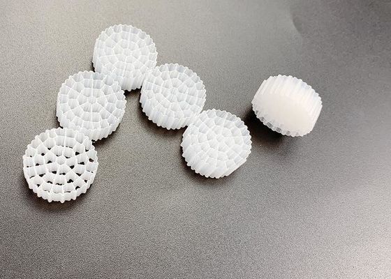 Plastic Bio Media Airation Equipment IFAS MBBR K1 Filter Media Witte kleur