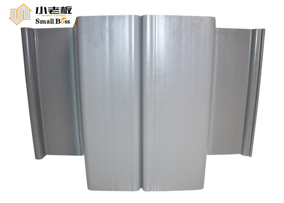 Extruderend PVC-plaatstapel type Z voor afsluitings- en afsluitbarrières