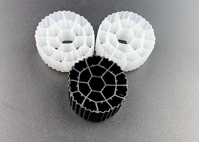 Witte kleur Virgin PE Mbbr Carrier Media Voor IFAS-procesvereiste