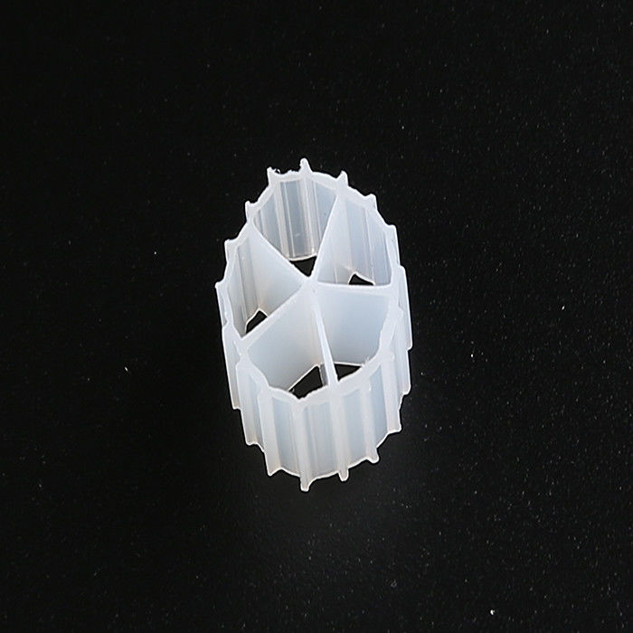 Natuurlijke kleur MBBR Filter Media En Virgin HDPE Materiaal MBBR Bio Media Voor RAS 10 * 7mm