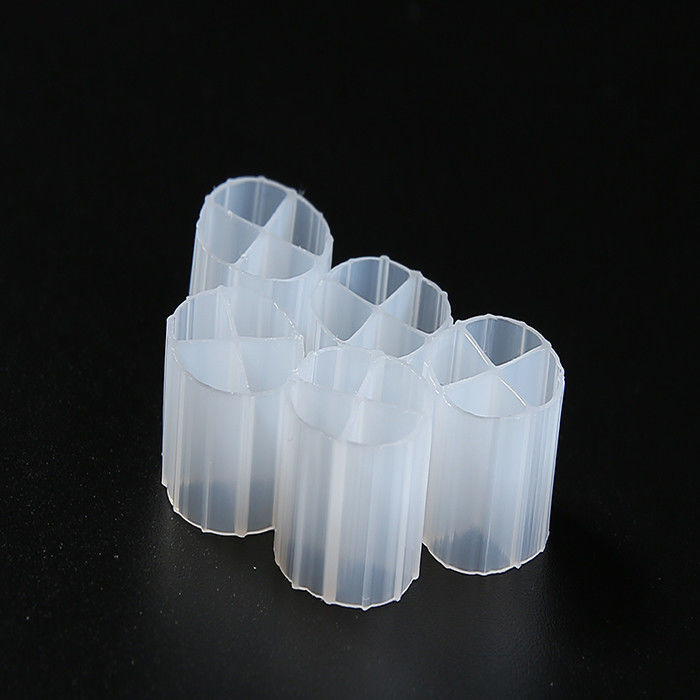 Witte zwevende filtermedia maagdelijk HDPE-materiaal PE01 12 mm x 9 mm