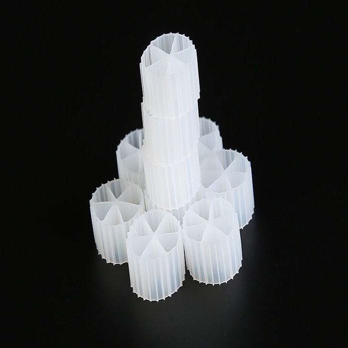 MBBR Floating Filter Media Long Life Span 0,96 g/cm3 - 0,98 g/cm3 Dichtheid