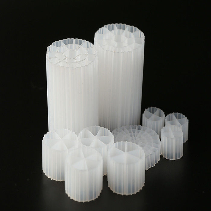 MBBR-biopipe Witte kleur en HDPE-materiaal K3 Filtermedia Schokbestendigheid en goede oppervlakte als k1 vijverfilter
