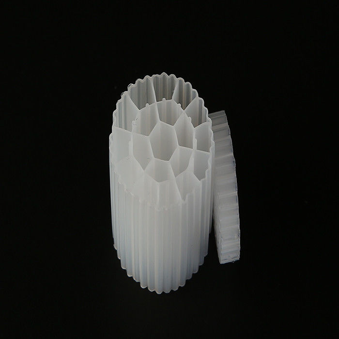 Eco-vriendelijk verhuisbaar bed Biofilmreactoren Maagde HDPE-materiaal voor afvalwaterzuivering