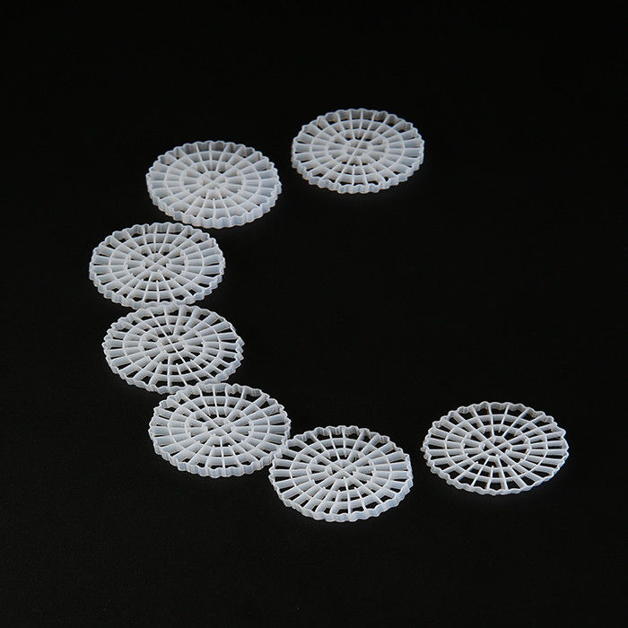 Superdecarburizatie Aquarium Bio K5 Filtermedia 1200 m2/m3 Oppervlakte oppervlakte mbbr bio media drijvend hdpe materiaal