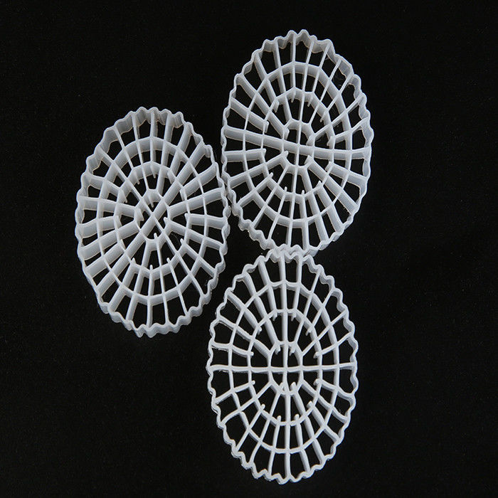 Vrouwelijk HDPE-materiaal MBBR Plastic Biofiltermedia met een goed oppervlak