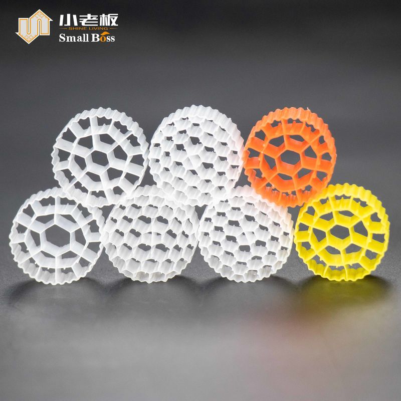 PE38 Professionele Plastic Filter Media HDPE Materiaal Aquarium Bio Media