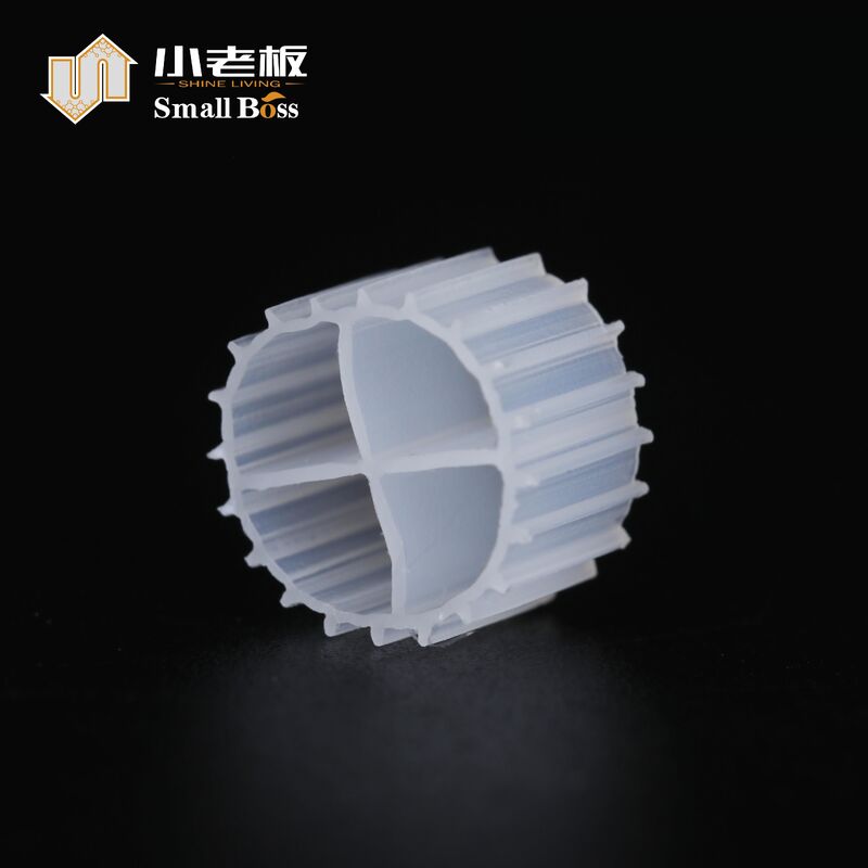 HDPE Kleine grootte K1 Biofilter Media 900m2 / M3 Oppervlakte 11*7mm Grootte