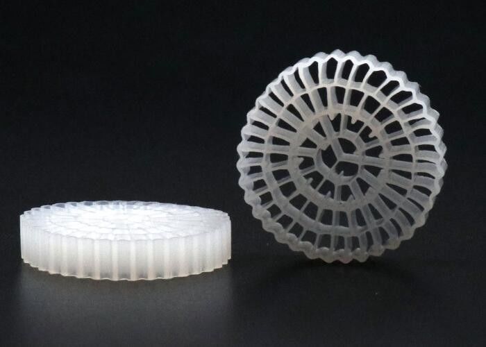 HDPE Floating Moving Bed Filter Media voor waterzuiveringsinstallaties MBBR biocel
