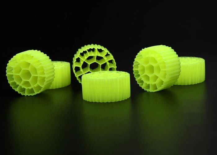 Geel Mbbr Plastic Bio Balls Filter Media Voor Aquarium 25mm X 12mm Warm Mould