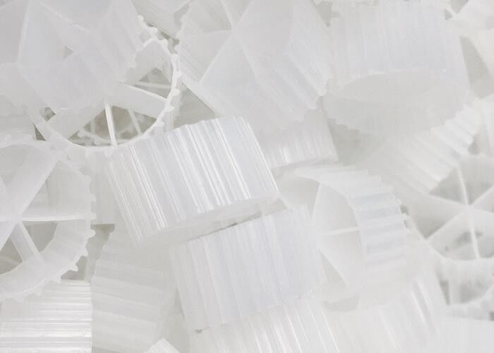 MBBR Media 16*10mm BIO Filter Media Voor RAS Visserij Nitrificatie Denitrificatie