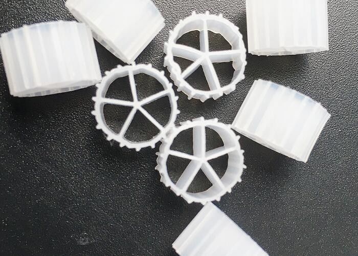 10*7mm MBBR drijvende drager vishouderij landgebaseerde aquacultuur hdpe milieu materiaal superkwaliteit witte kleur