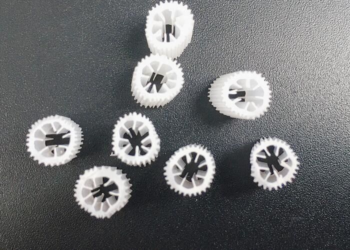 Ruimtebesparing Plastic Floating Filter Media Kaldnes Bio Filter Media