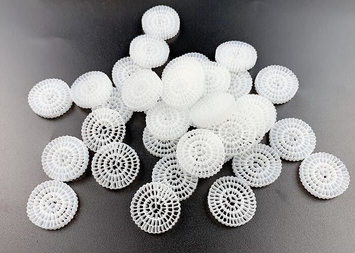 Voedselkwaliteit Veilig Hdpe FDA Materiaal Drijvend MBBR Media Bio Balls Filter Media