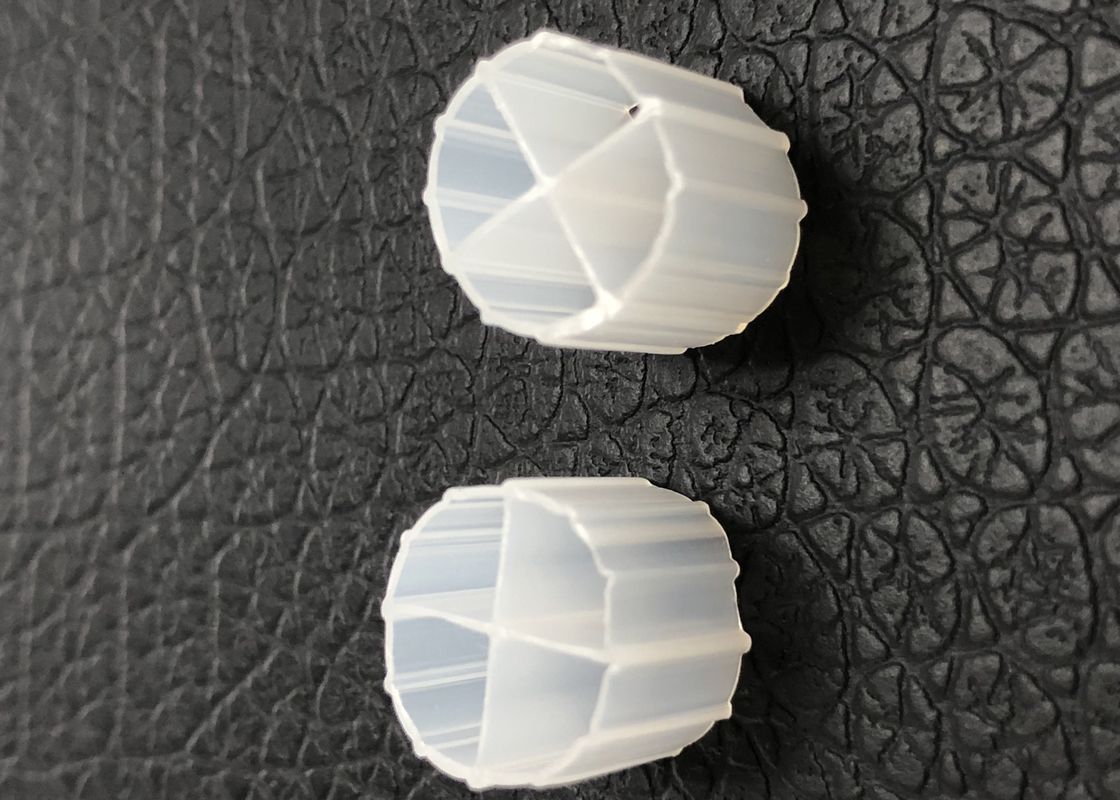 Witte kleur MBBR Bio Carrier Media voor anaërobe tank met maagdelijk HDPE-materiaal en 12*9mm grootte
