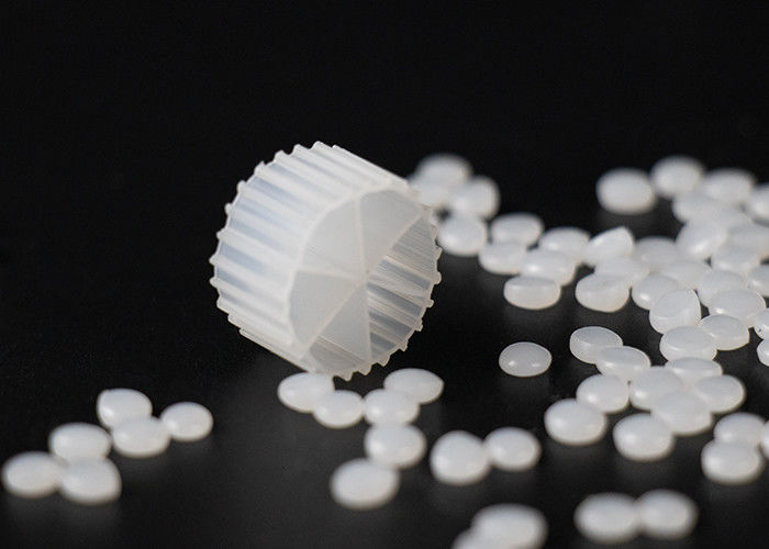 MBBR 100% maagdelijk HDPE PE04 BIO Filter Media Wit Kleur 0,98 g/Cm3