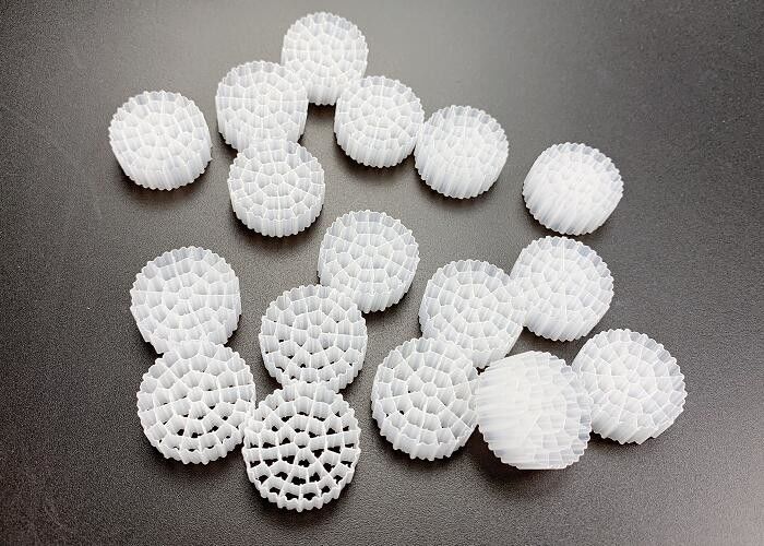 Plastic Bio Media Extrusion Pipe Biotube MBBR Kaldnes Filter Media Alle kleuren