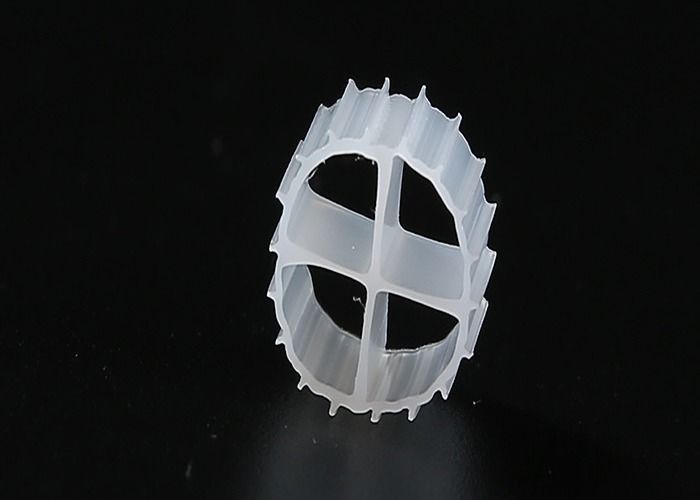 PE Schokbestendig Aquariums MBBR Filter Media witte kleur fda drager 11*7MM MBBR Biofilm Drager