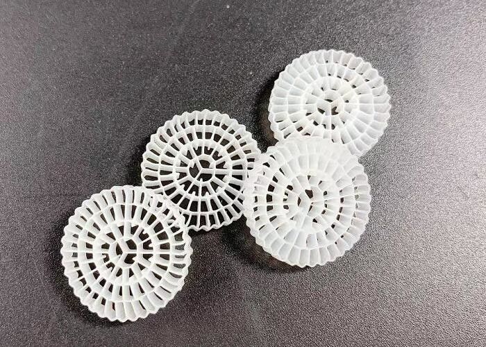 75 kamers Biocell MBBR Filter media Super decarburizatie Voor RAS Aquiculture