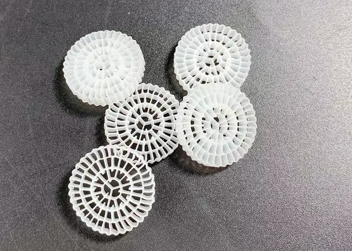 75 kamers Biocell MBBR Filter media Super decarburizatie Voor RAS Aquiculture