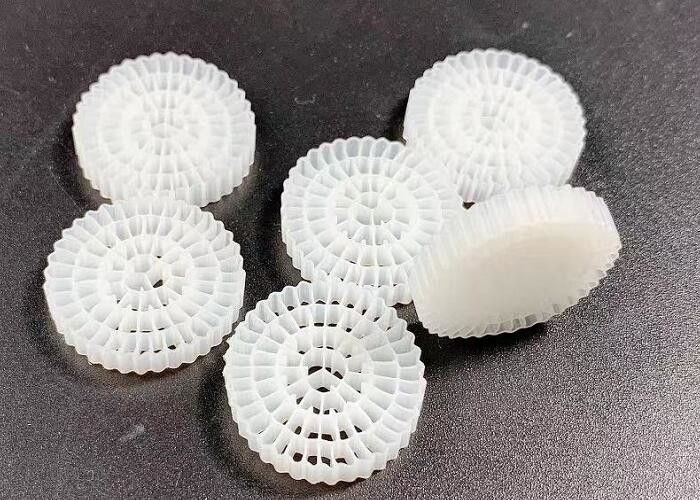 HDPE Mbbr Drager Biofilter voor ophangende bedden op visboerderijen 25x4MM