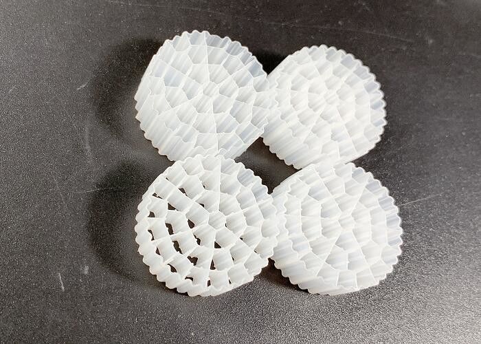 Witte kleur SBR Proceswaterbehandeling MBBR Filtermedia ROHS REACH