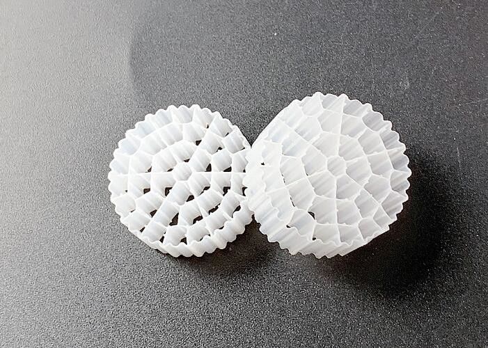 Superdecarburiseringsmedium Filtratie MBBR K1 Filtermedium Niet giftig